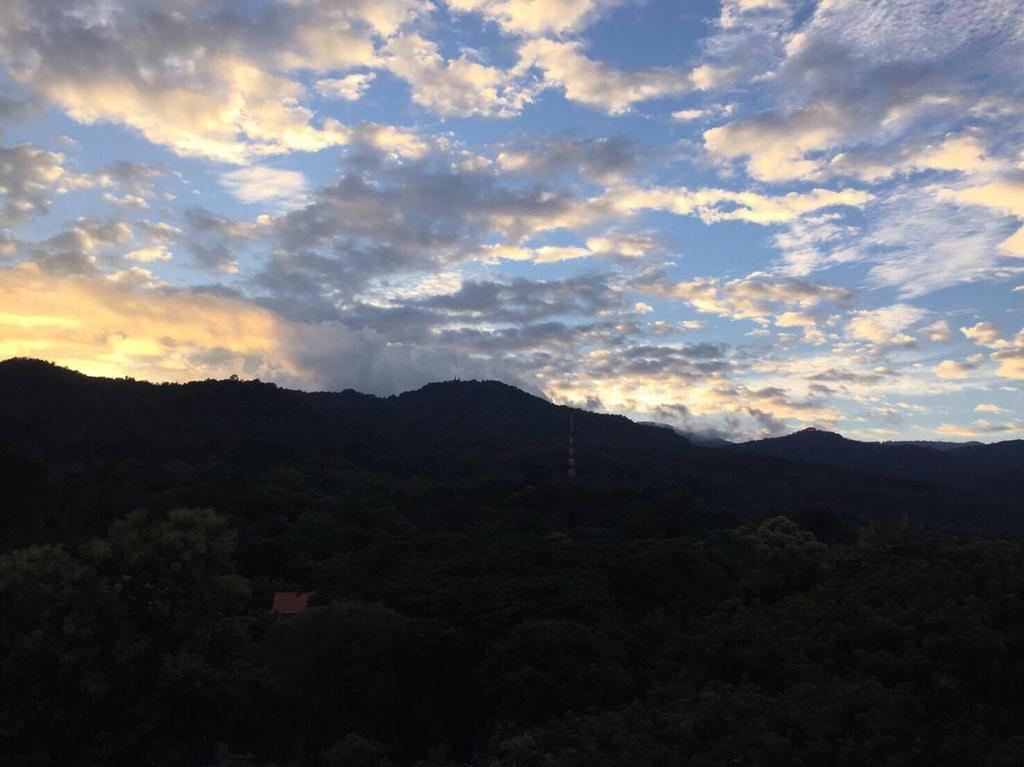 Aster Residence Chiang Mai Buitenkant foto